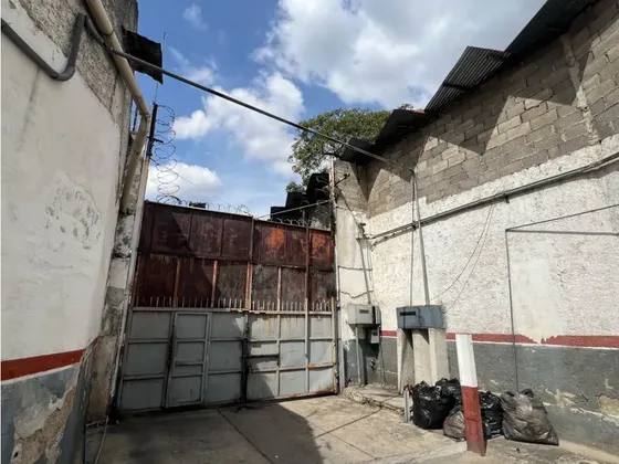En Venta Galpon Industrial En Av. Roosvelt. Caracas - Distrito Capital