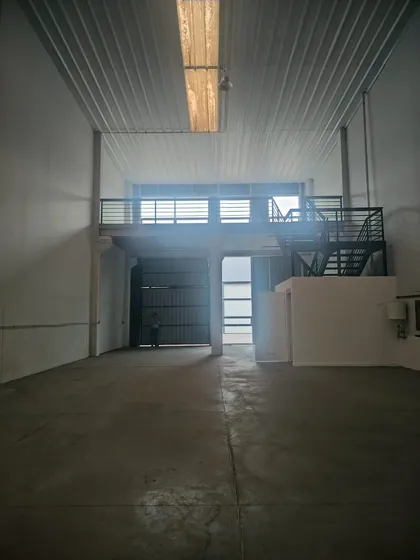 Arriendo De Bodega 263m2 En Condominio Industrial, Renca