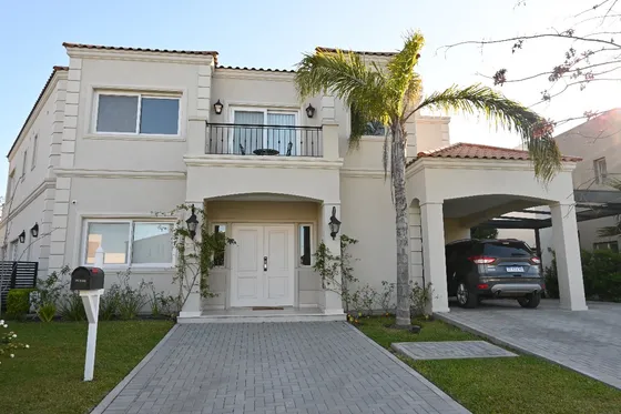 Casa En Venta En Ayres Plaza, Pilar
