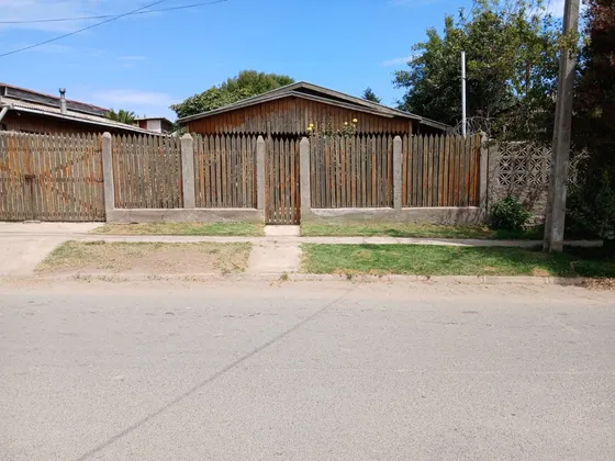 Se Vende Cómoda Propiedad En Loncura, Quintero.