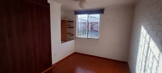 Casa De Tres Dormitorios En Villa El Sendero Quillota