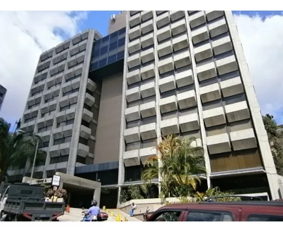 Alquilo Oficina 56m2 Santa Paula 3785