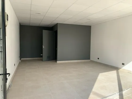 Aprovecha Esta Oferta! Local Comercial En Arriendo
