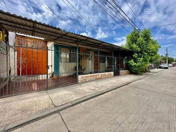 San Felipe - Vende Casa Pareada 3d 1b 1e - Villa Cordillera 