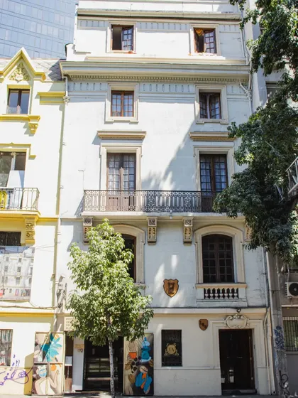 Venta Hotel Y Local Comercial 16.000 Uf. Tasacion Uf 24.636