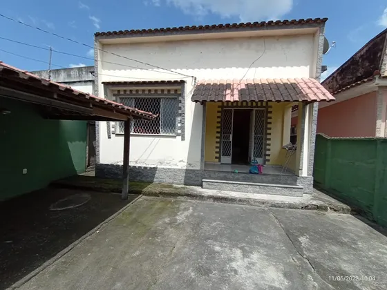 Casa Linear Em Guaratiba - Rj Proximo De Comercios E Ponto De Onibus.