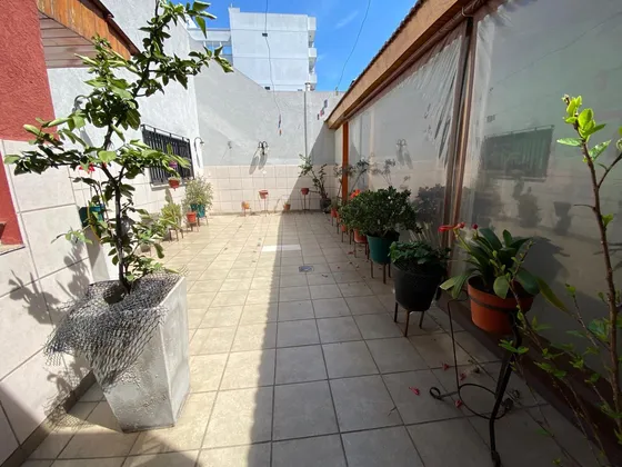 Venta - Casa - Ciudadela - Lote Propio -  5 Ambientes - Cochera - Posibilidad De Construccion