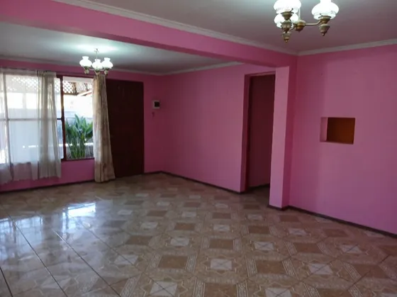 Casa Sólida 1 Piso 3 Dormitorio, 1 Baño