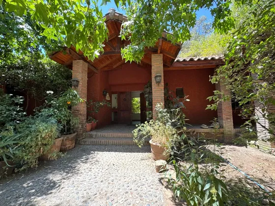 Hermosa Casa En Parque San Fuente