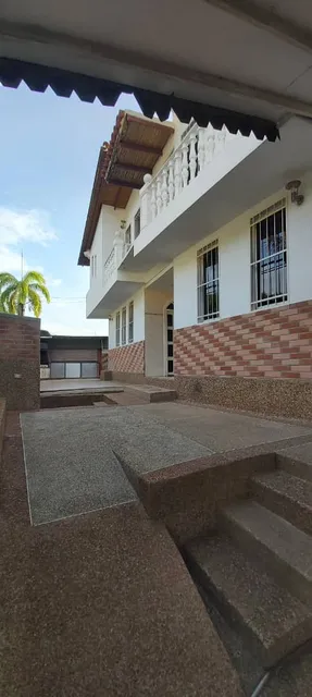 Se Vende Casa 560m2 6h/5b/4p Paso Real Charallave 7078