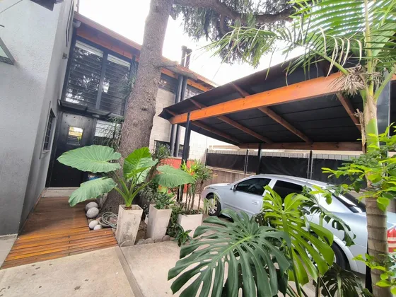 Venta Loft Al Frente + 4 Deptos De 2 Amb  Ideal Renta.