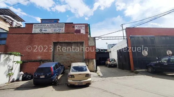 Grandioso Galpón En Venta, Con Muchísimo Potencial Boleita Sur I