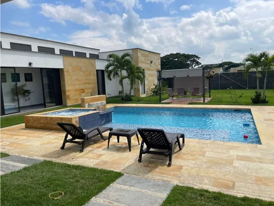 Casa Campestre En Venta En Condominio Cerrado - Rozo Palmira Valle