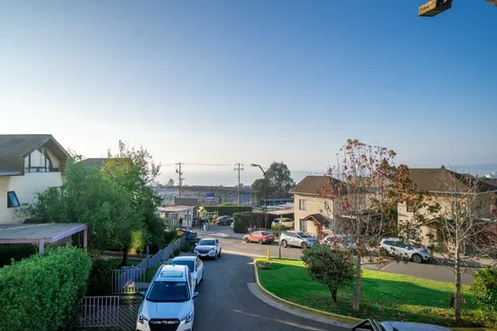Bellísima Casa En Sector Residencial