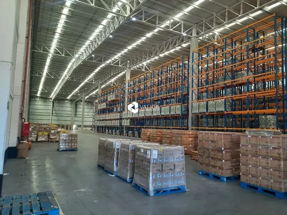Bodega De 3648m2 Av. Miraflores / Autop. Vespucio Norte