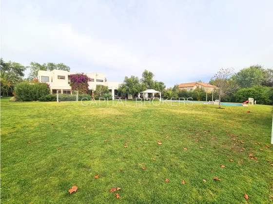 4dorm+5baños, Piscina + Quincho Y Cancha De Tenis (dc)