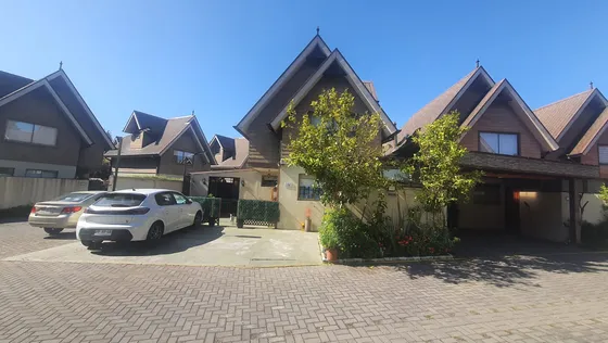 Hermosa Casa En Venta En Condominio
