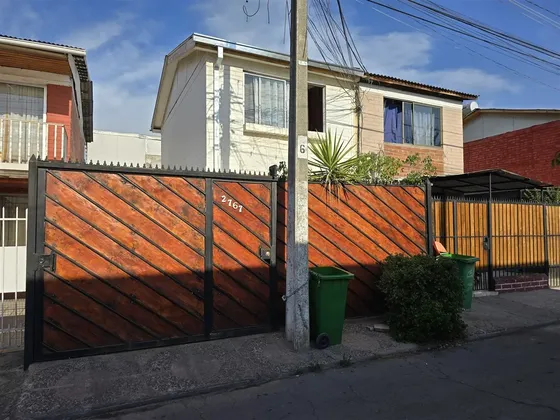 Se Arrienda Casa 2d 1b, Toroya. Puente Alto