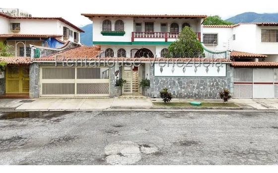 Nv Espectacular Casa En Venta En Colinas De La California 25-23475