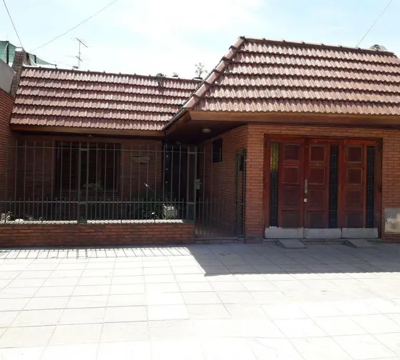 Casa 3 Ambientes Apta Credito En Venta En Remedios De Escalada, Lanús