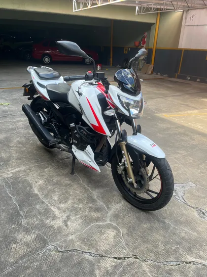 Tvs 200 ( No Honda Cg )
