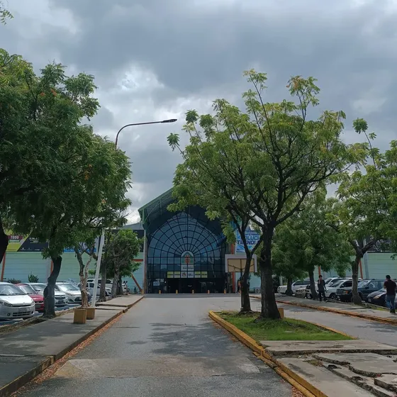 Angelica Acosta Alquila Local Planta Baja Centro Comercial Fin De Siglo Gran Bazar San Diego Carabobo