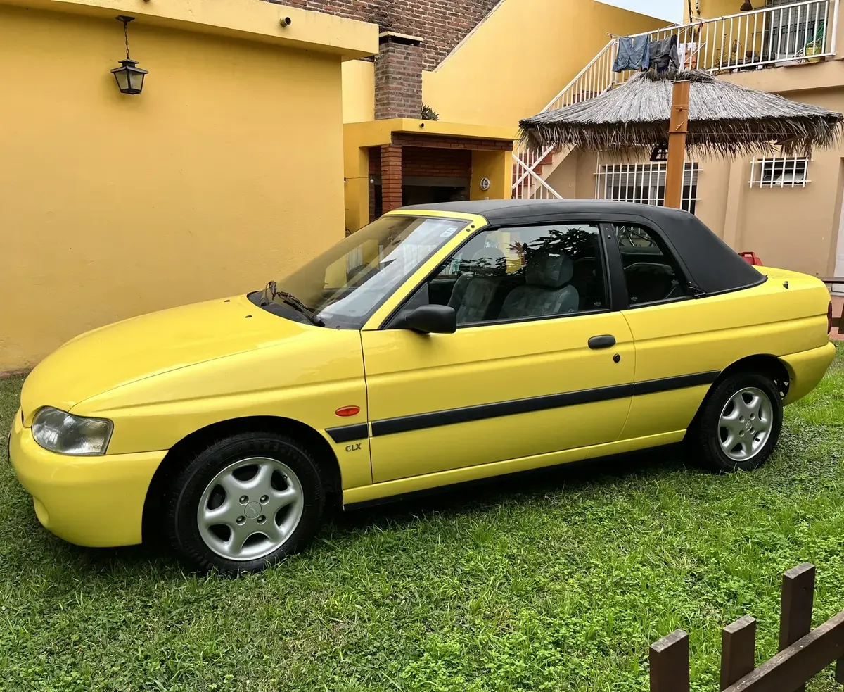Ford Escort Cabriolet CLX 1.8 Alemán