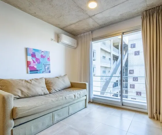 Venta: Departamento Amoblado De 2 Ambientes Con Cochera En E