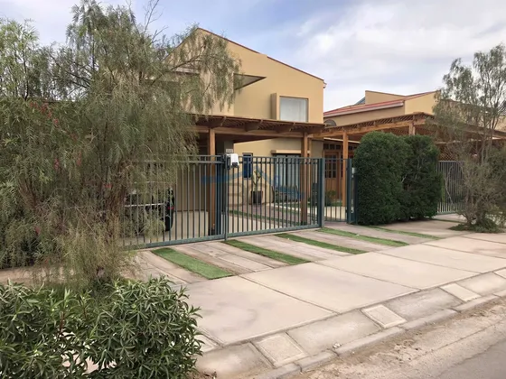 Se Vende Espectacular Inmueble En Lomas Huasi. (177419)