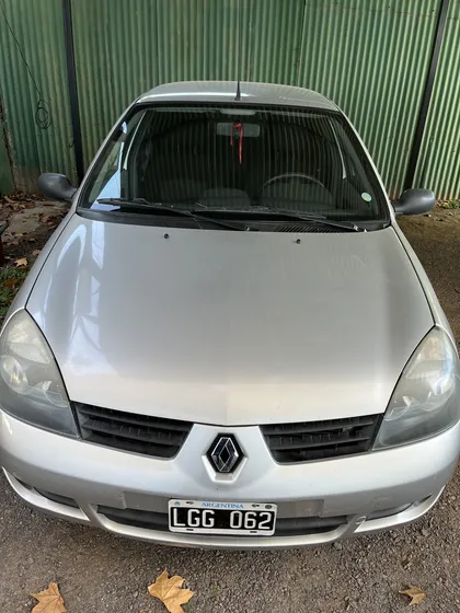Renault Clio 1.2 Authentique Pack Ii 75cv