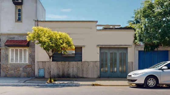 50 Entre 124 Y 125 El Dique, Ensenada - Casa De2 Dormitorios A Reciclar En Venta -