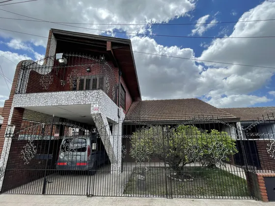 Esquiú Al 2000 - Quilmes Oeste