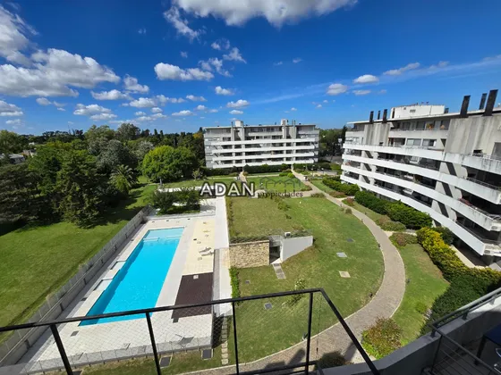 Exc. Monoambiente Amplio Con Balcon Corrido Y Parrilla, Cochera Fija - Complejo Civis (ceibos)