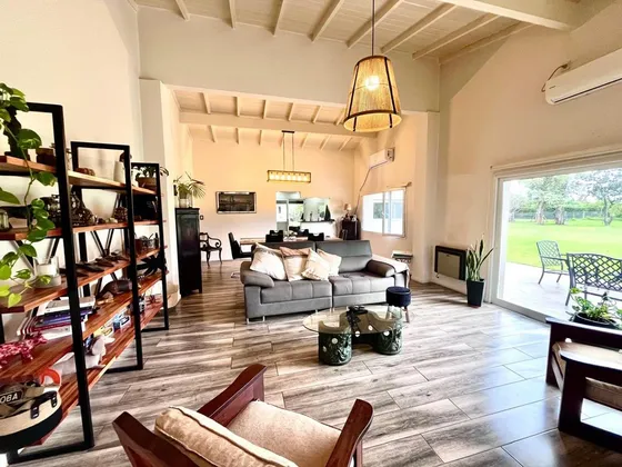 Casa En  Venta En El Trebol Parque Pileta  Y Spa