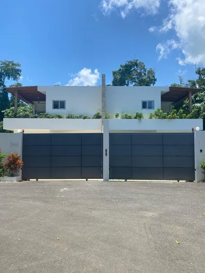 Vendo Hermosa Villa Mar - Townhouse A Solo 600 Metros De La Playa Las Ballenas En Las Terrenas De Samaná 