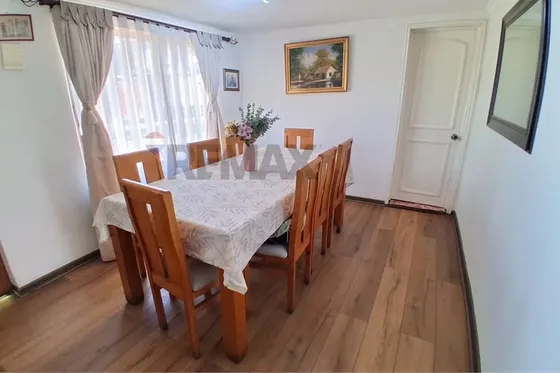 Excelente Casa Con Gran Patio