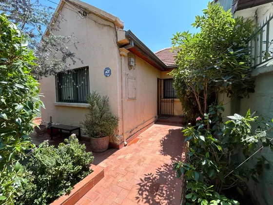 Casa En Venta - Barrio Lemus, Av. Perú (sin Comisión)