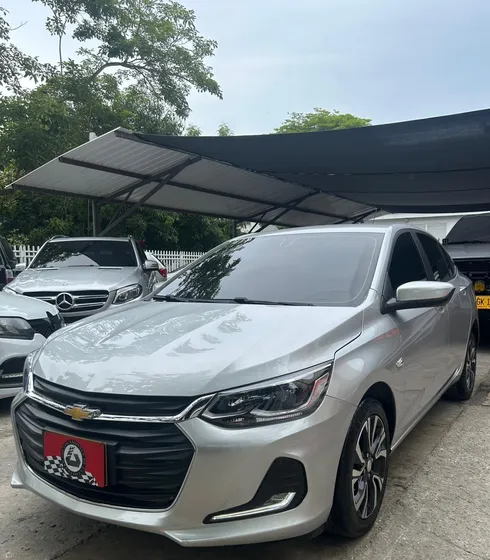 Chevrolet Onix 1.0t Premier Sedan At