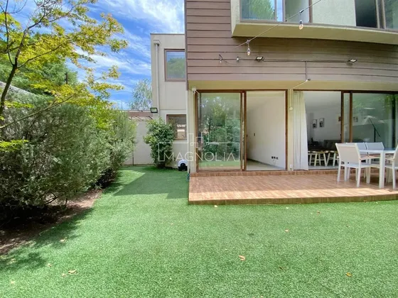 Condominio - Impecable - Jardín 