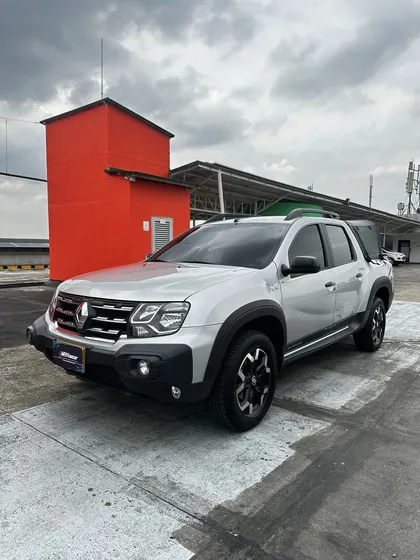 Renault Duster Oroch Outsider 4x4