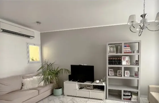 Casa En Venta En B° Los Robles. Monte Grande