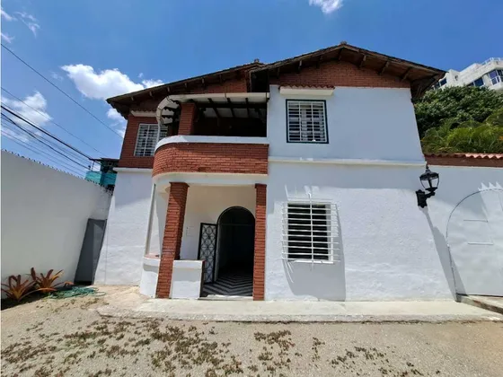 Se Alquila Local 645m2 El Pedregal 1502