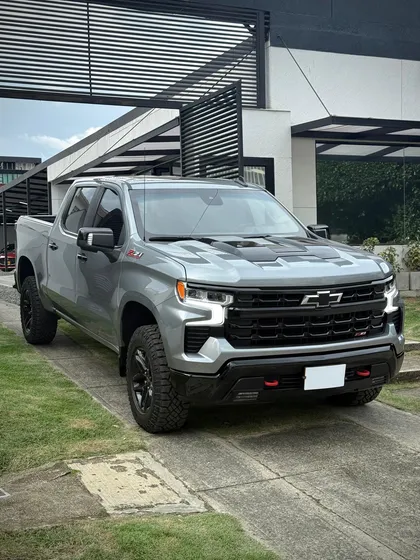 Chevrolet Silverado 5.3 Z71 4x4 At