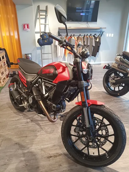 Ducati Scrambler Full Throttle