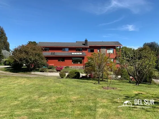 Casa En Loteo Exclusivo, Cercano A Colegio Alemán