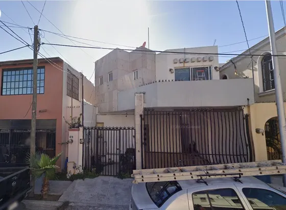 Casa En Remate Bancario Ubicada En Col. Real De Anáhuac,san Nicolás De Los Garza, N.l.  Sk04
