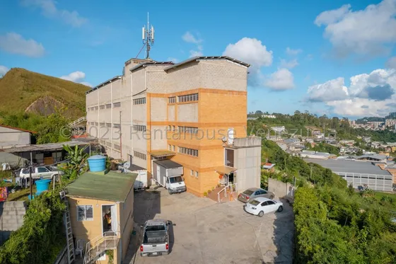¡impresionante Edificio Industrial Totalmente Operativo Zona Ind. Las Minas, San Antonio De Los Altos. Mo 24-10728