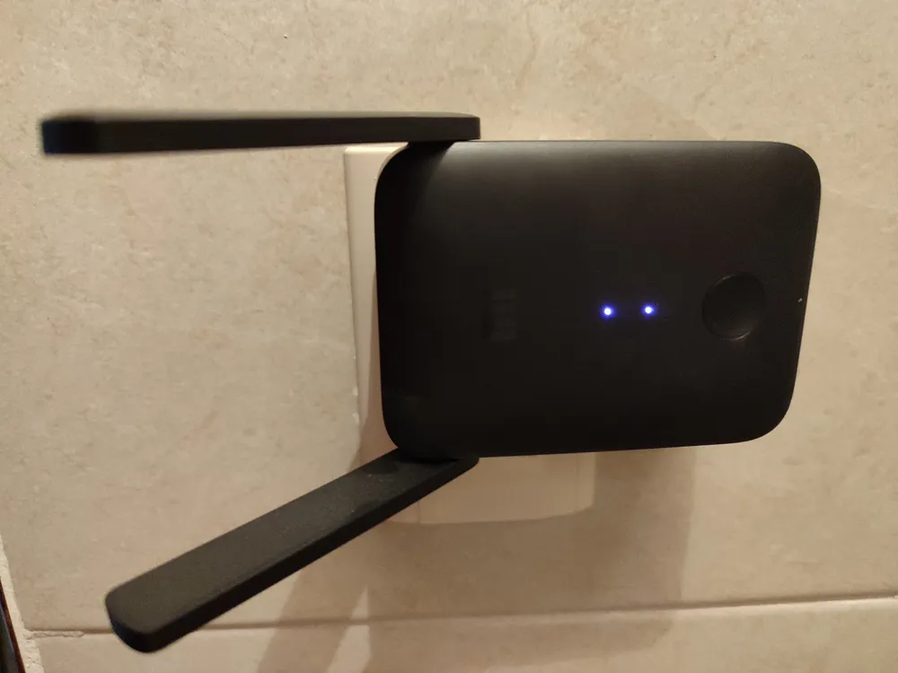 Repetidor Xiaomi Mi Wifi Range Extender Ac1200 Color Negro