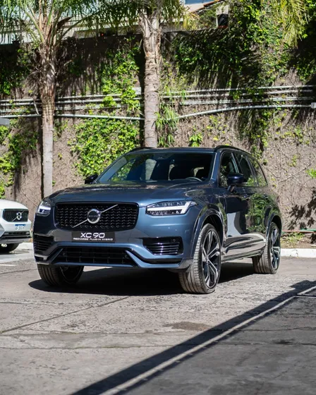 Volvo Xc90 T8 462hp Ultimate Dark