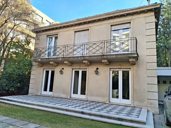 Maravillosa Estilo Francés Sector Residencial, Providencia